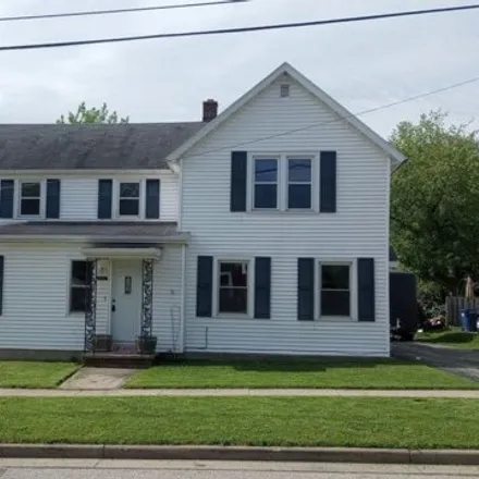 Buy this 5 bed house on 827 2nd Street in Menasha, WI 54952