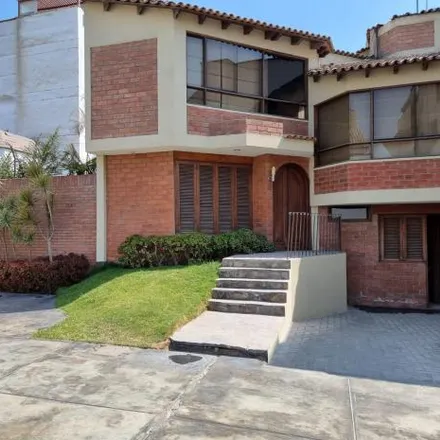 Buy this 3 bed house on Avenida Monterico Chico in Santiago de Surco, Lima Metropolitan Area 15039
