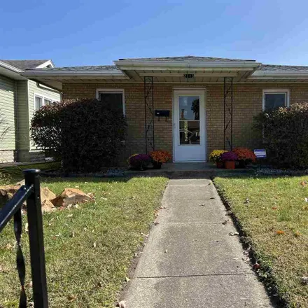 Buy this 1 bed house on 2113 North 13th Street in Twelve Points, Terre Haute