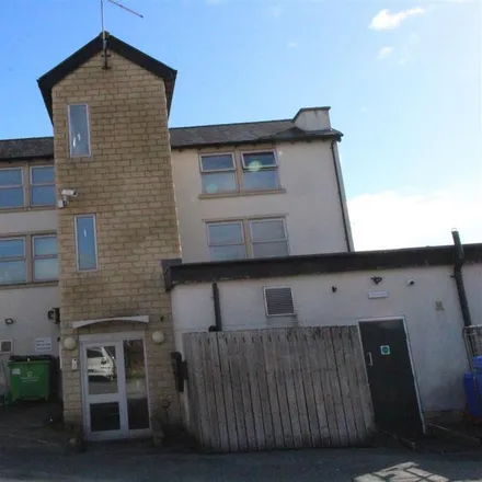 Rent this 1 bed apartment on Domino's in 11 Greenside, Heckmondwike
