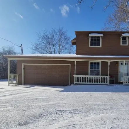 Buy this 4 bed house on 10360 Linden Road in Mundy Charter Township, MI 48439