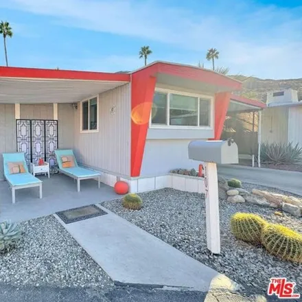 Buy this studio apartment on 175 Santa Paula in Palm Springs, CA 92264