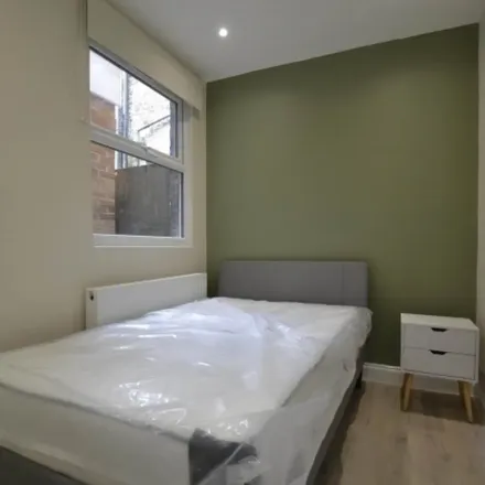 Rent this 1 bed townhouse on 2 Framfield Road in London, W7 1NH