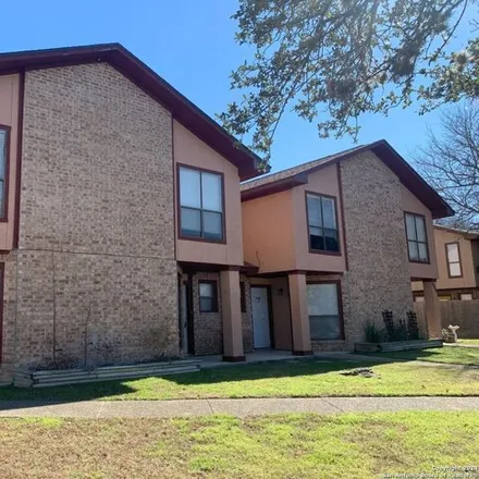 Image 1 - 4902 Ali Avenue, San Antonio, TX 78229, USA - Townhouse for rent