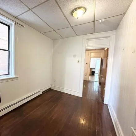 Image 9 - 319 8th St Apt 3l, Jersey City, New Jersey, 07302 - House for rent
