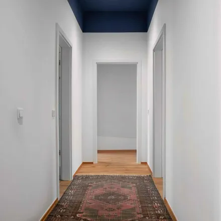 Rent this 5 bed apartment on Einkaufsmeile Leipziger Straße in Leipziger Straße 43, 60487 Frankfurt