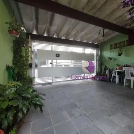 Buy this 2 bed house on Rua Antônio Marin in Vila Mazza, Suzano - SP