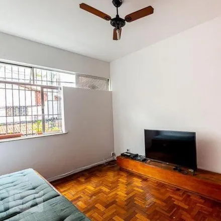 Rent this 2 bed apartment on Rua Ministro Otávio Kelly 383 in Icaraí, Niterói - RJ