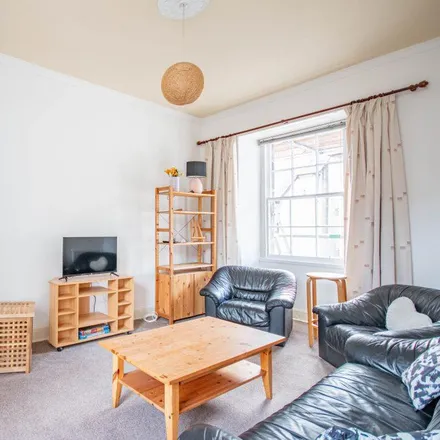 Rent this 2 bed apartment on 1 World's End Close in City of Edinburgh, EH1 1TD