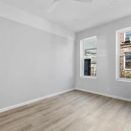 Rent this 1 bed apartment on 315 East 91st Street in New York, NY 11212
