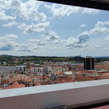 Rent this 3 bed apartment on Rua Doutor Dias Ferreira 52 in 3000-139 Coimbra, Portugal