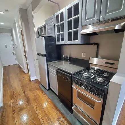 Rent this 3 bed apartment on 320 2nd Avenue in New York, NY 10003