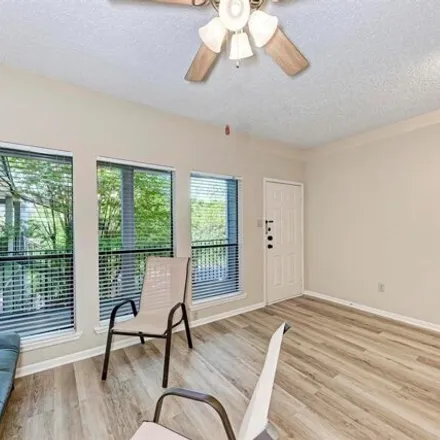 Image 6 - 2901 San Jacinto Boulevard, Austin, TX 78705, USA - Condo for sale