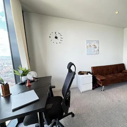 Image 4 - Beetham Tower, 301-303 Trafford Street, Manchester, M3 4LQ, United Kingdom - Apartment for rent