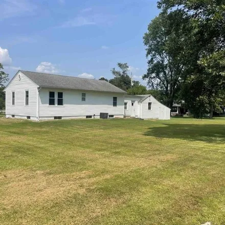 Image 4 - 16830 Route 37 Hwy, Johnston City, Illinois, 62951 - House for sale