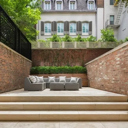 Image 3 - 130 EAST 71ST STREET in New York - Townhouse for sale
