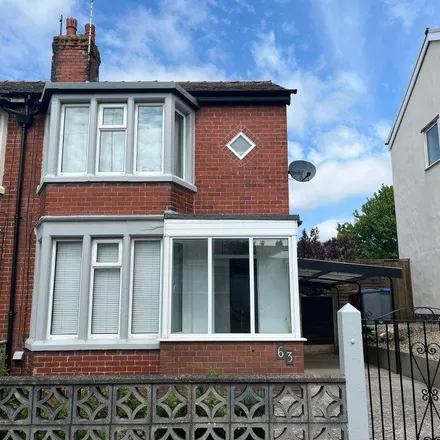 Rent this 2 bed duplex on Bardsway Avenue in Blackpool, FY3 8JS