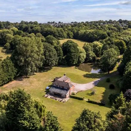 Image 1 - Little Knoll, Speldhurst Road, Southborough, TN4 0DY, United Kingdom - House for sale