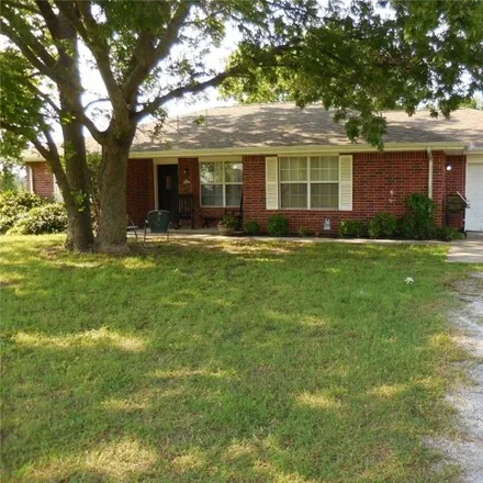 Buy this 3 bed house on 105 Rushing Road in Davis, OK 73030