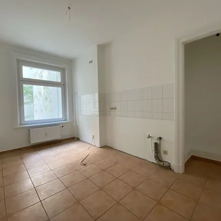 Rent this 3 bed apartment on Tarpenbekstraße 47 in 20251 Hamburg, Germany