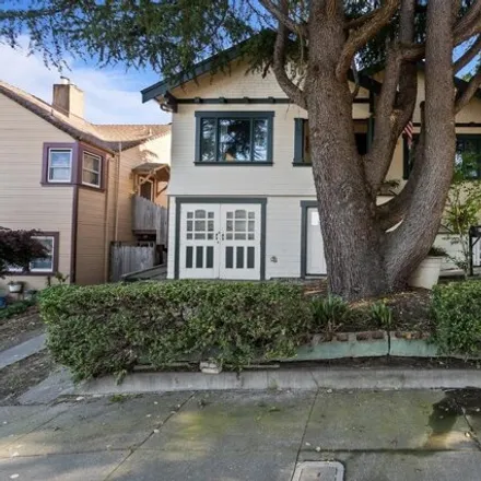 Buy this 4 bed house on York Street in Vallejo, CA 94590