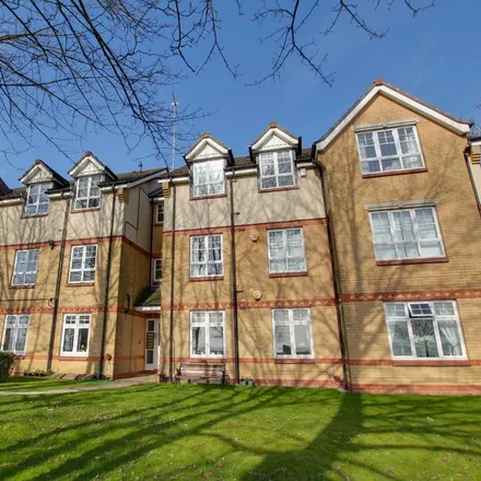 Rent this 3 bed apartment on The Coachings in Hessle, HU13 0HD