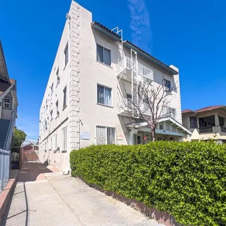 Image 2 - 1463 South Westmoreland Avenue, Los Angeles, CA 90006, USA - House for rent