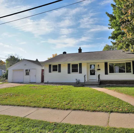 Buy this 3 bed house on 1035 Saint Paul Street in Green Bay, WI 54304