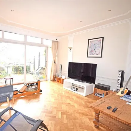 Image 2 - unnamed road, London, TW1 4SW, United Kingdom - Townhouse for rent