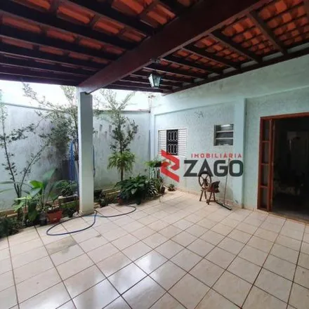 Buy this 4 bed house on Rua Tenente João Dias in Costa Teles I, Uberaba - MG