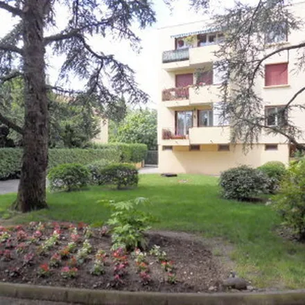 Rent this 4 bed apartment on 464 Chemin des Garrigues in 84000 Avignon, France