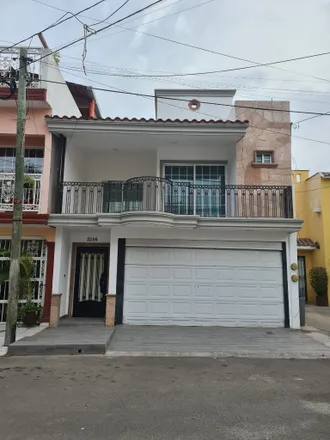 Rent this 2 bed house on Villa Málaga in Villas del Río, 80050 Culiacán