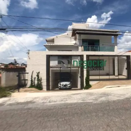 Buy this 6 bed house on Rua Grão Mogol in Jardim das Alterosas, Betim - MG