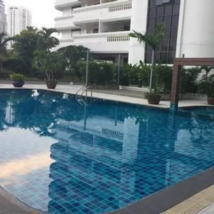 Rent this 4 bed apartment on unnamed road in Khlong Toei District, Bangkok 10110
