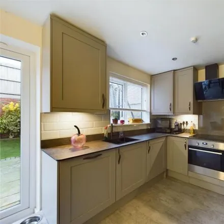 Image 5 - 10 Newent Road, Cheltenham, GL52 5GQ, United Kingdom - Townhouse for sale