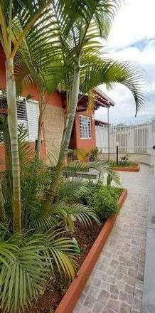 Buy this 5 bed house on unnamed road in Região Urbana Homogênea VI, Poços de Caldas - MG