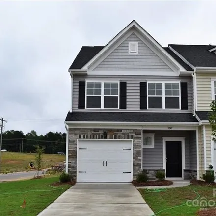 Rent this 3 bed house on 8129 Sheffield Dr Unit 128 in Sherrills Ford, North Carolina