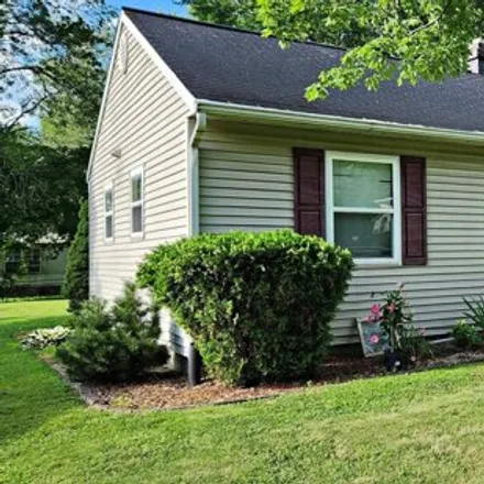 Buy this 3 bed house on 306 SE 1st St in Loogootee, Indiana