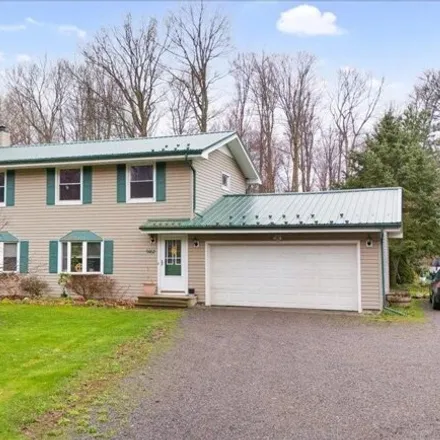 Buy this 5 bed house on 5462 North Byron Road in Elba, Genesee County