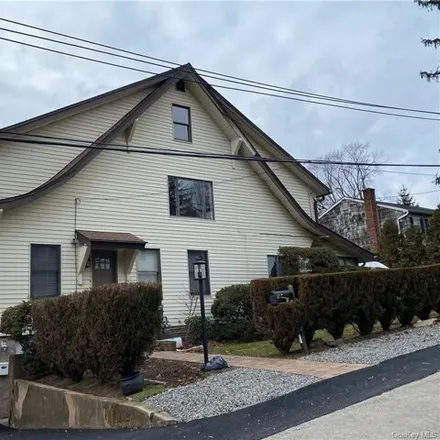 Rent this 4 bed house on 15 Prospect Ave in Valhalla, New York