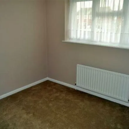 Image 7 - Moat Drive, Halesowen, B62 9PZ, United Kingdom - Apartment for rent