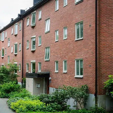 Rent this 3 bed apartment on Månadsgatan 2 in 415 08 Gothenburg, Sweden