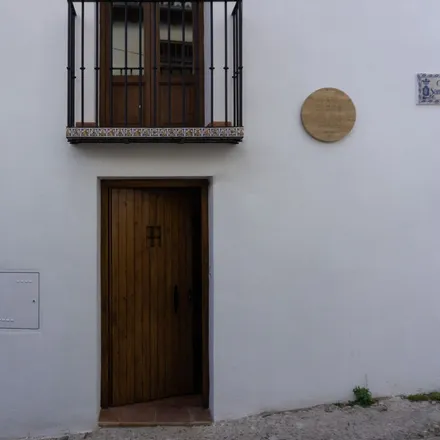 Image 2 - Calle San Luis, 18010 Granada, Spain - Apartment for rent