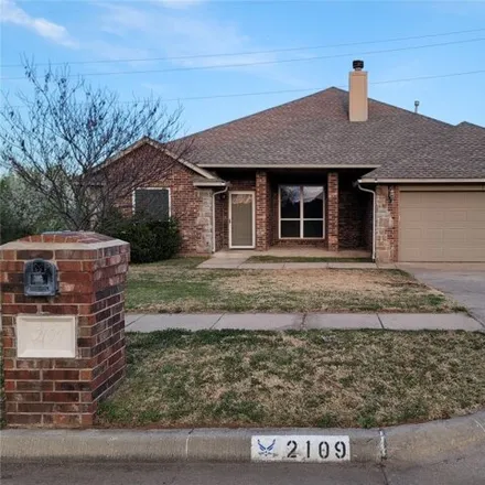 Buy this 4 bed house on 2199 Central Parkway in Norman, OK 73071