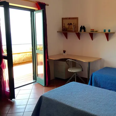 Rent this 3 bed house on 84067 Capitello SA