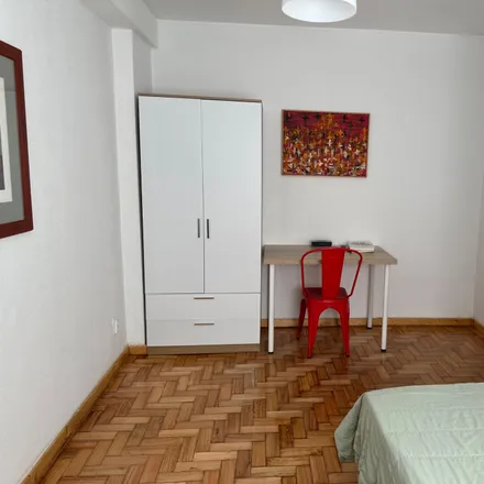 Rent this 5 bed room on Praceta de José Régio in 4149-004 Porto, Portugal