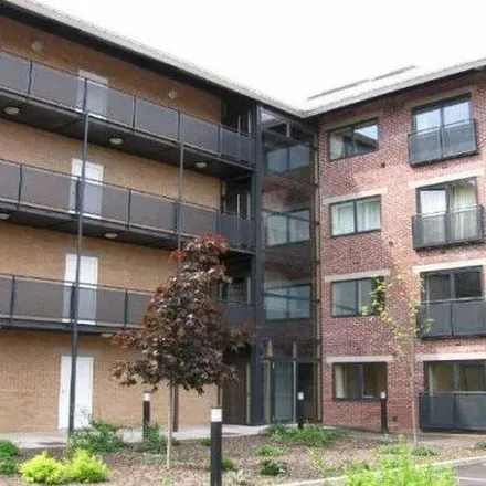 Rent this 2 bed apartment on Peters Avenue in Henmoor, S45 9PY