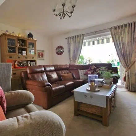 Image 5 - Mostyn Place, The Parade, Parkgate, CH64 6SB, United Kingdom - Townhouse for sale