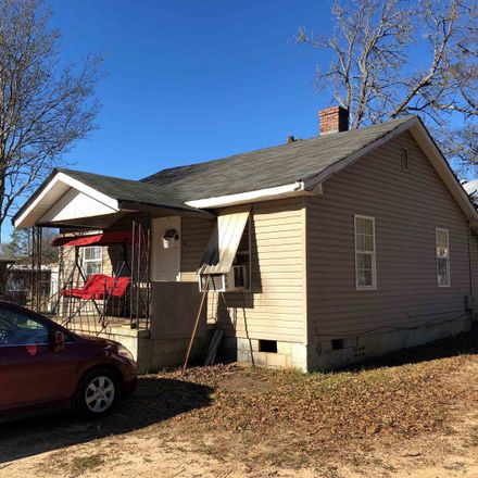 Rent this 3 bed house on Arcadia St in Spartanburg, SC