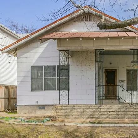 Buy this 3 bed house on 786 East Guenther Street in San Antonio, TX 78210